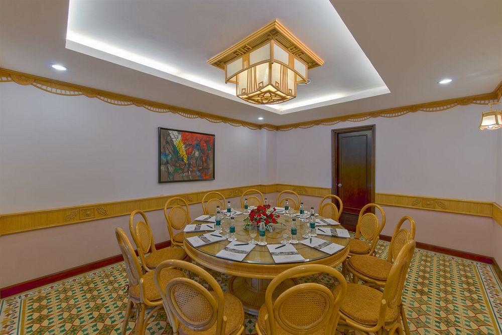 Muong Thanh Holiday Hue Hotel Экстерьер фото