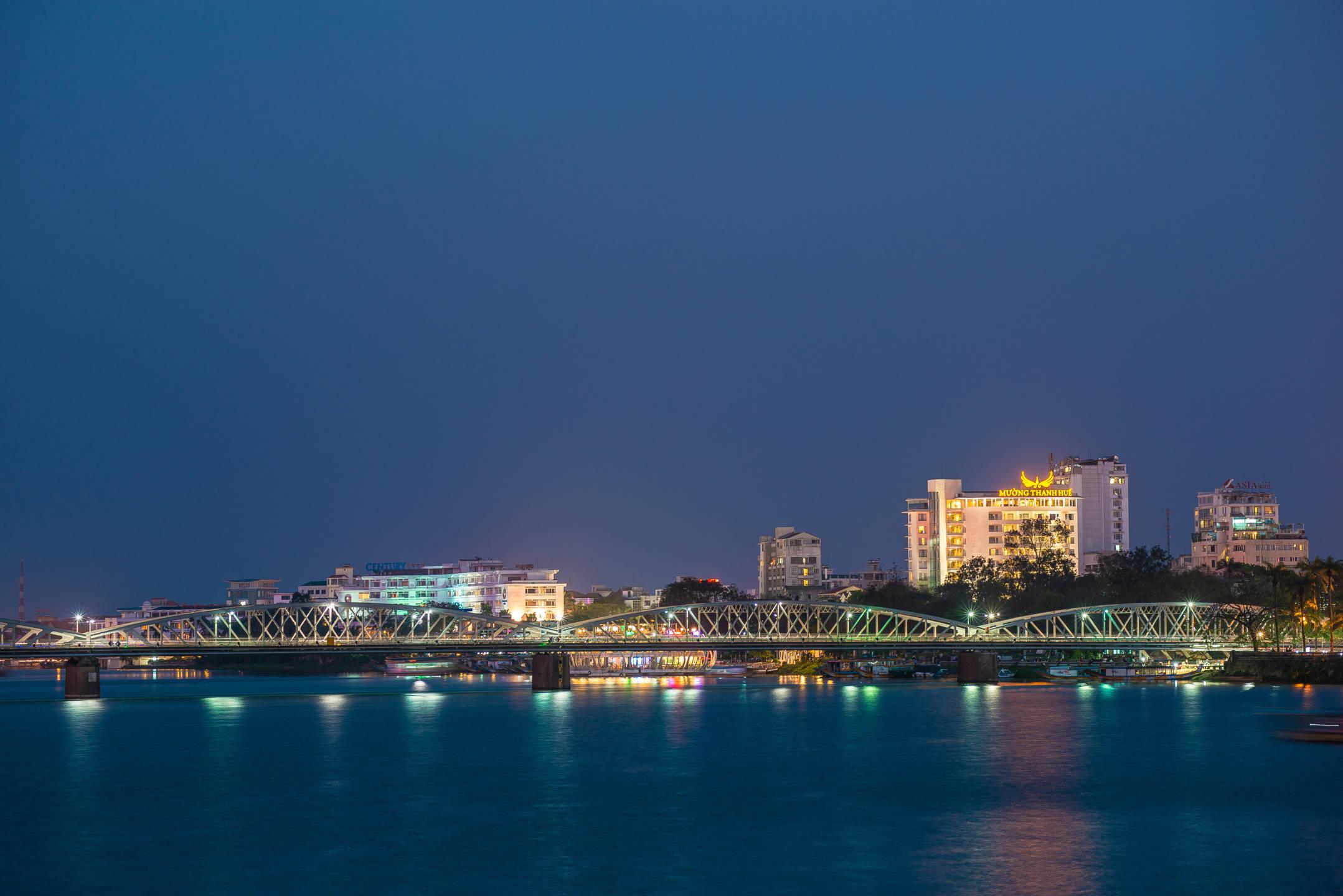 Muong Thanh Holiday Hue Hotel Экстерьер фото