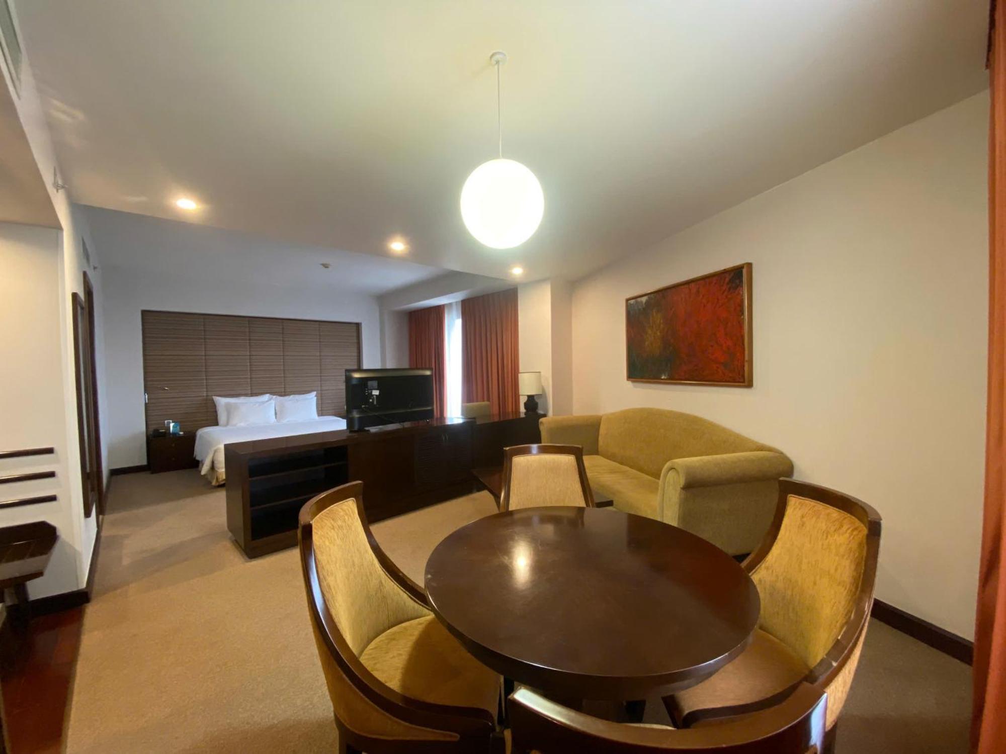 Muong Thanh Holiday Hue Hotel Номер фото