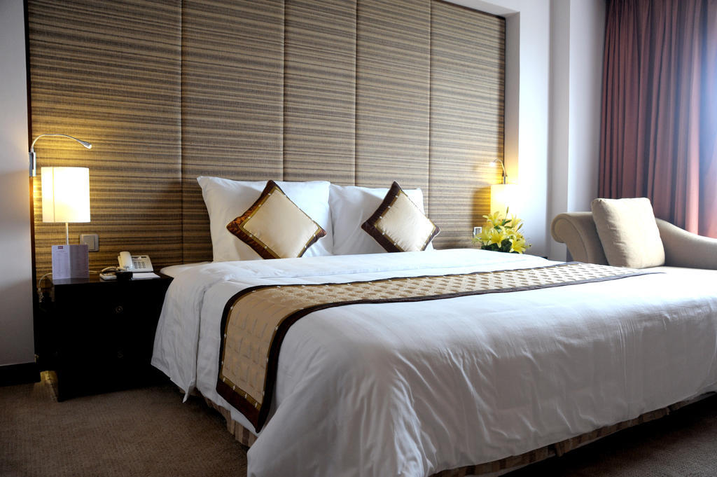 Muong Thanh Holiday Hue Hotel Экстерьер фото
