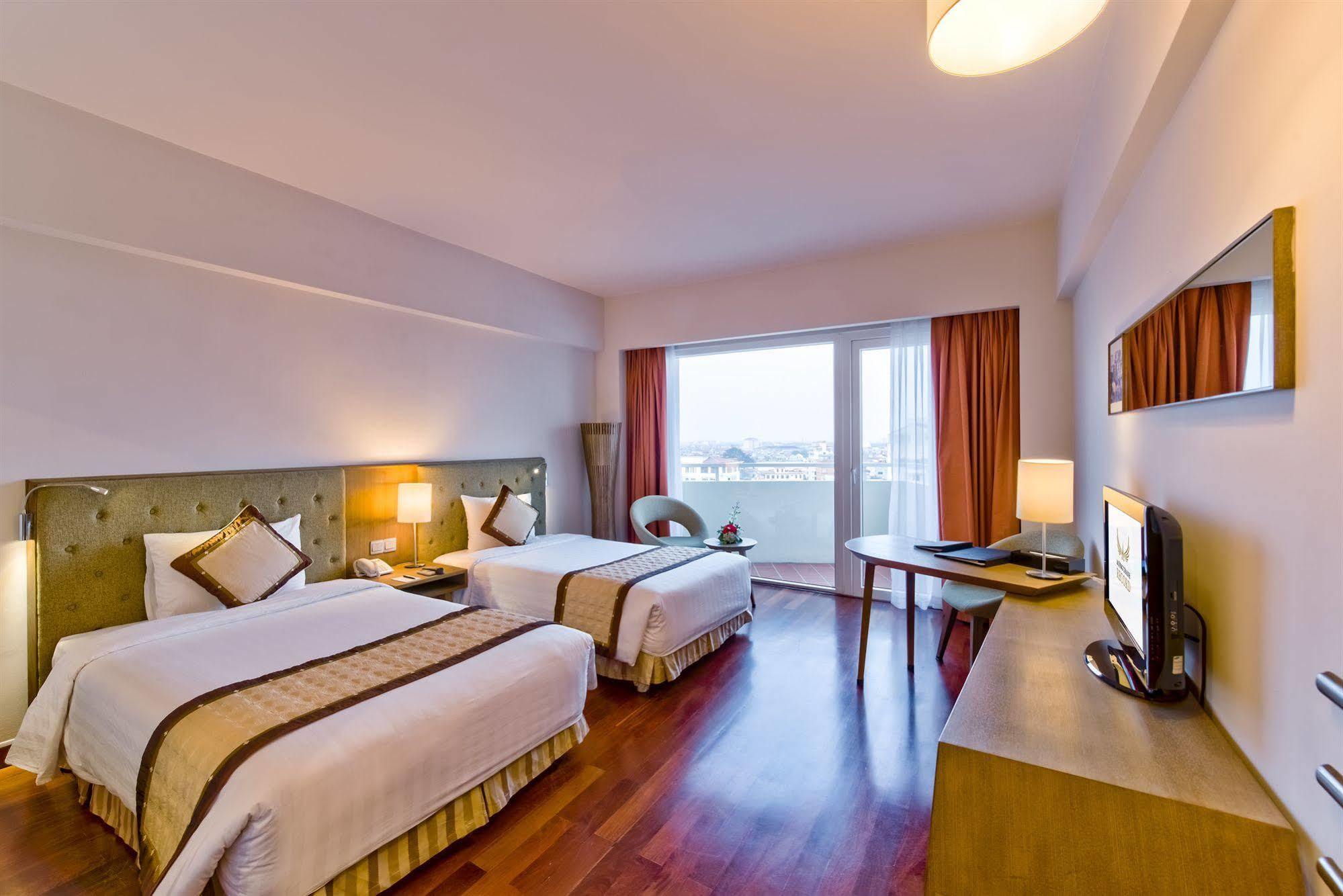 Muong Thanh Holiday Hue Hotel Экстерьер фото
