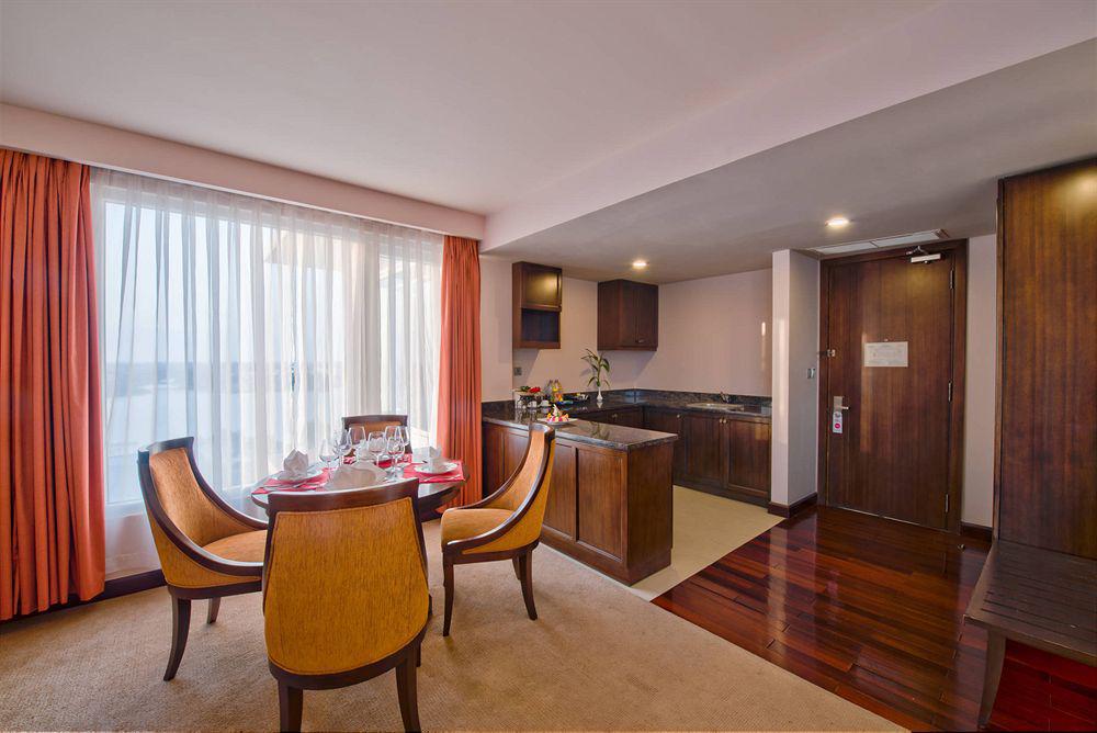 Muong Thanh Holiday Hue Hotel Экстерьер фото
